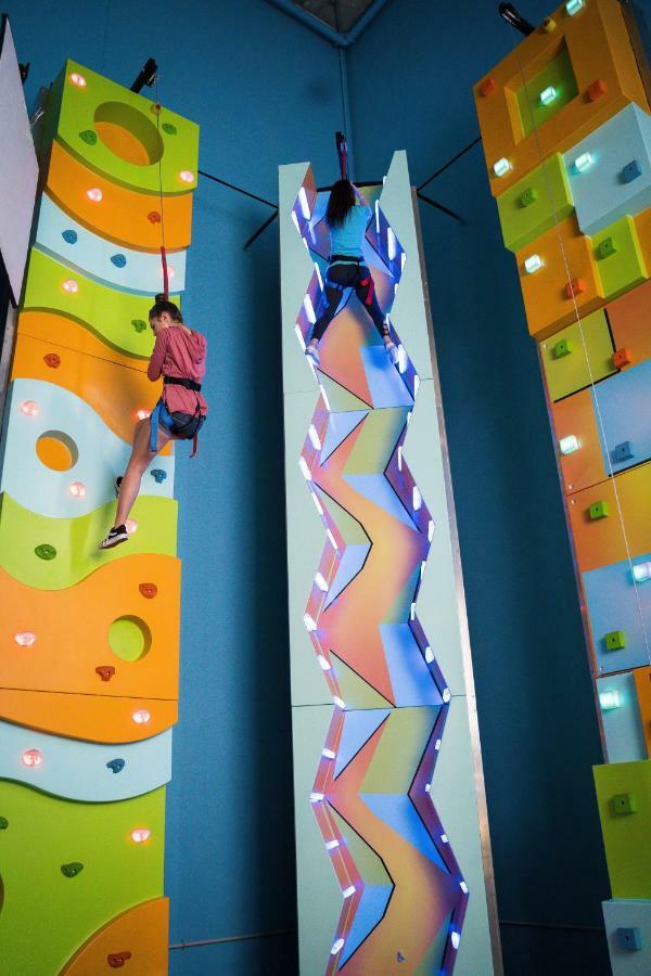The Kartrite Resort And Indoor Waterpark Монтиселло Экстерьер фото