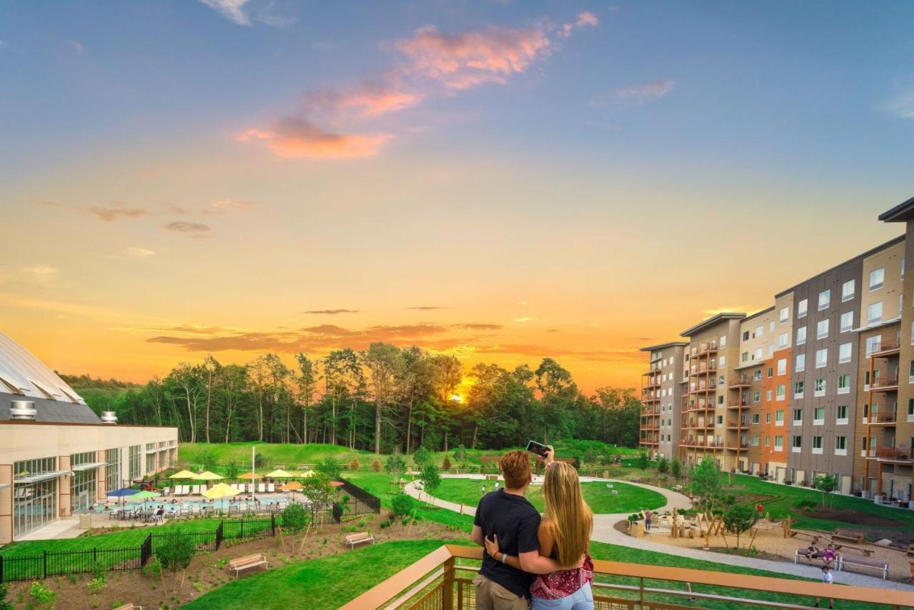 The Kartrite Resort And Indoor Waterpark Монтиселло Экстерьер фото
