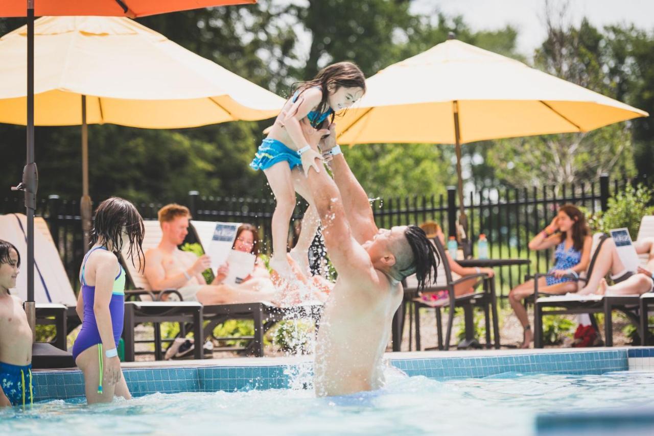 The Kartrite Resort And Indoor Waterpark Монтиселло Экстерьер фото